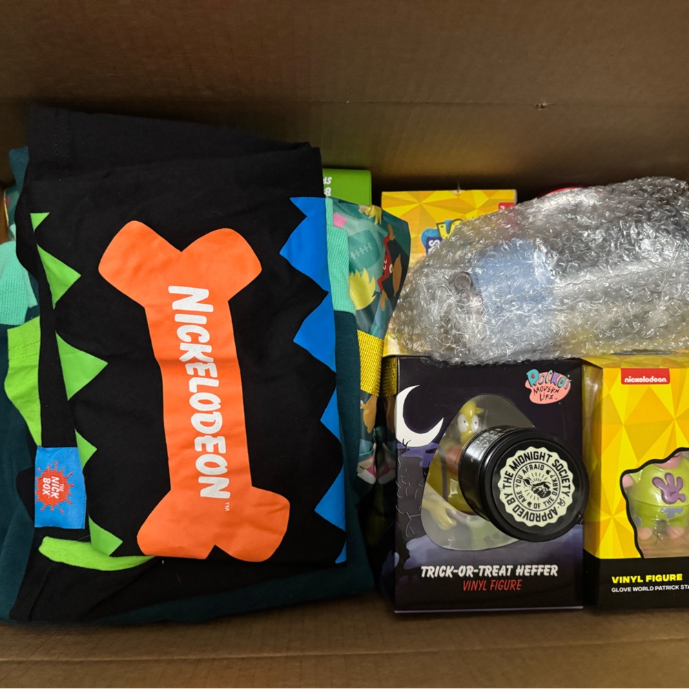 Nickelodeon & SpongeBob SquarePants mystery box items
